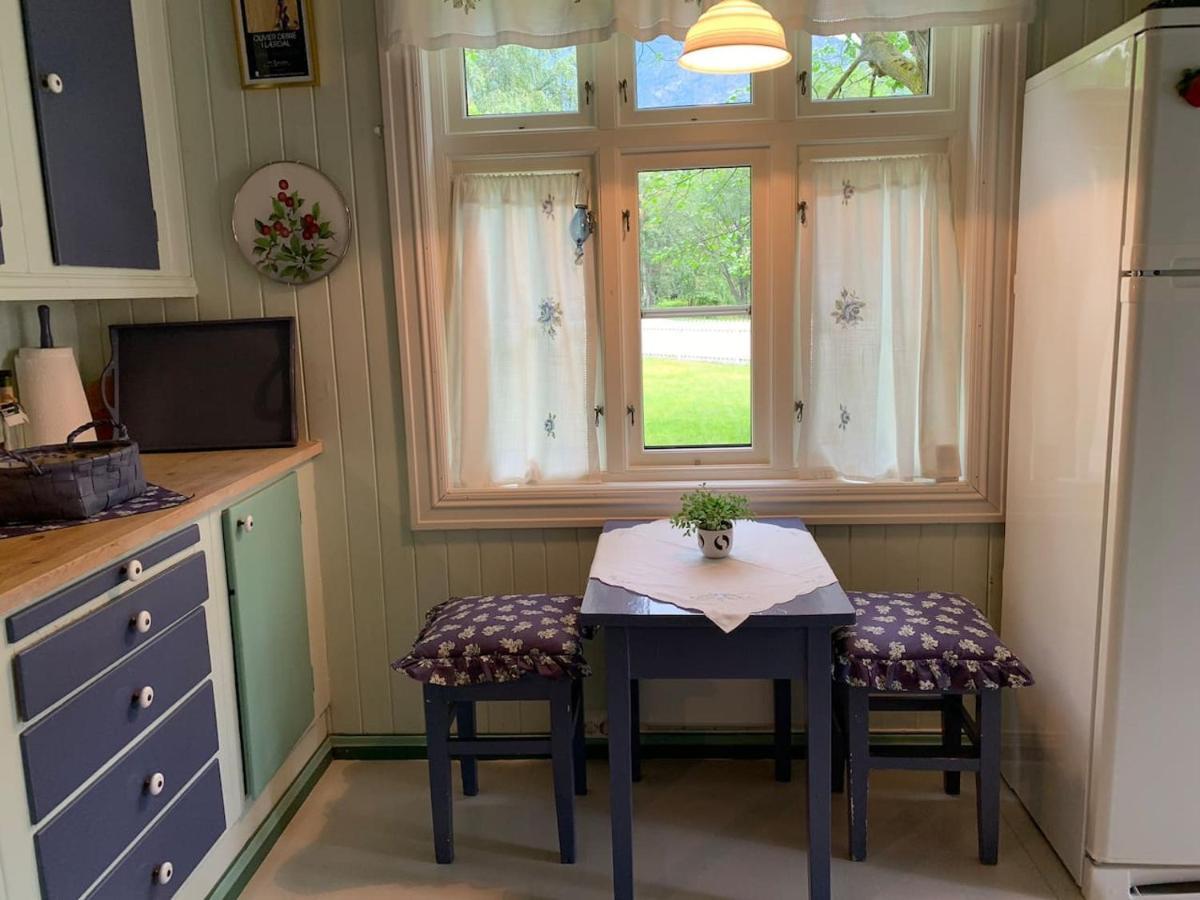 Aobrio Holidayhouse, Authentic Norwegian Farmhouse Close To Flam Lærdalsøyri Exterior foto